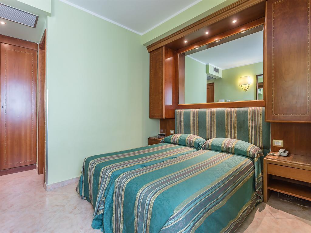 Raeli Hotel Siracusa Rome Luaran gambar